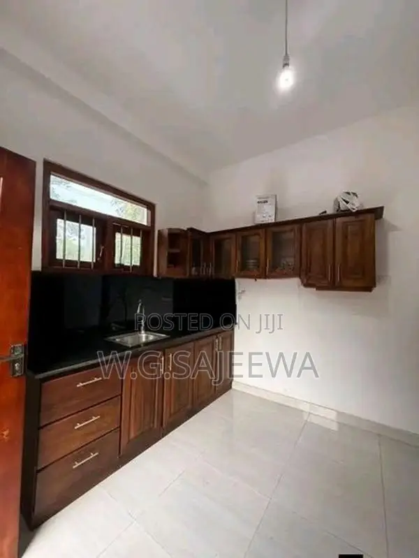 3Bedroom house for sale ganemulla