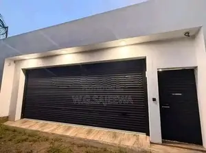 Luxury House with Furnished Rent in Ja Ela - Solar powered