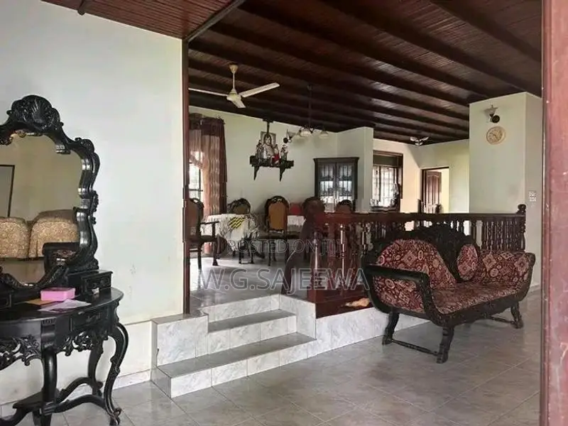 Residential/ office staff house rent in Ja Ela