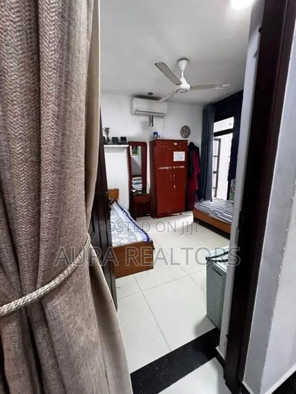 House for sale in Dehiwala Robert road (p-259)