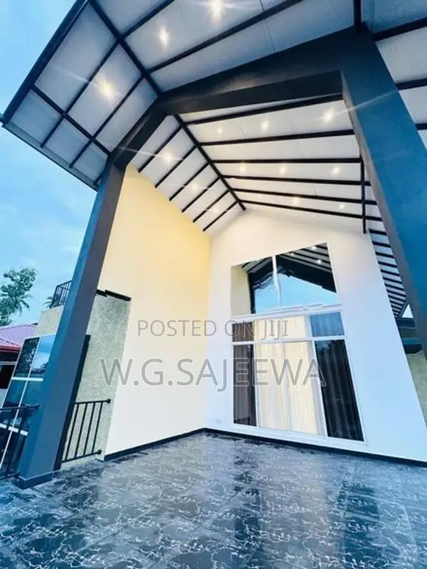 Fully Furnished Luxury Brand new house for sale Demanhandiya, katana