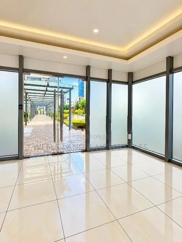 Fully Furnished Serviced Office - 150 Seats