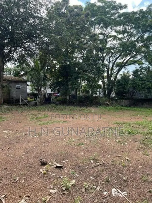 Land for Sale - Lake Road, Battaramulla