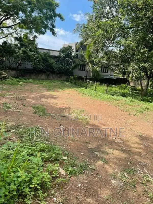 Land for Sale - Lake Road, Battaramulla