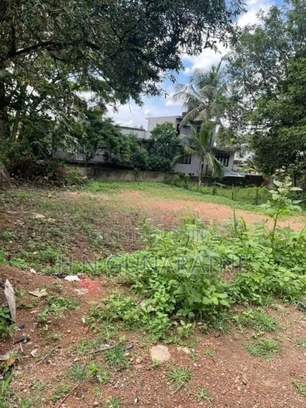 Land for Sale - Lake Road, Battaramulla