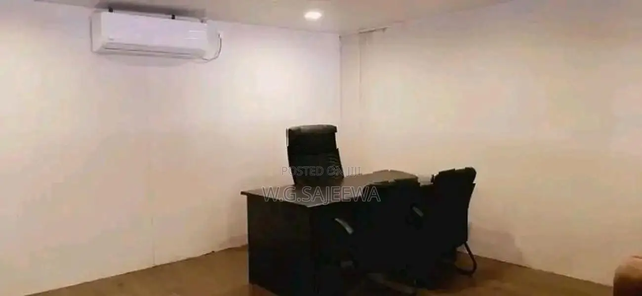 Warehouse for rent in Wennappuwa (40 ft access)