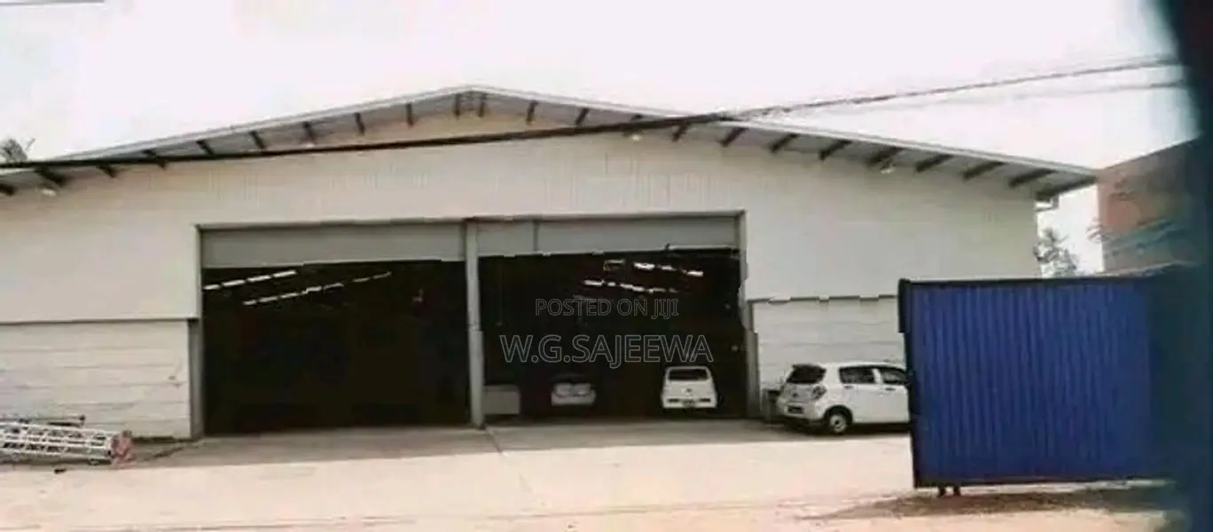 Warehouse for rent in Wennappuwa (40 ft access)