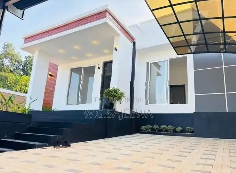 Brand New single house sale in Yakkala (Lyceum international school)