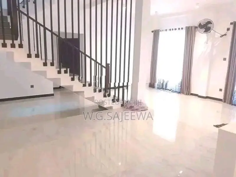 Modern 2 Storey 6 Rooms house rent in Kandana Town