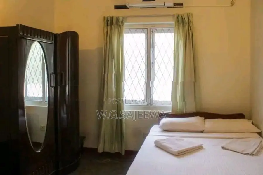 Fully Furnished single house rent in Negombo (Near the main road)