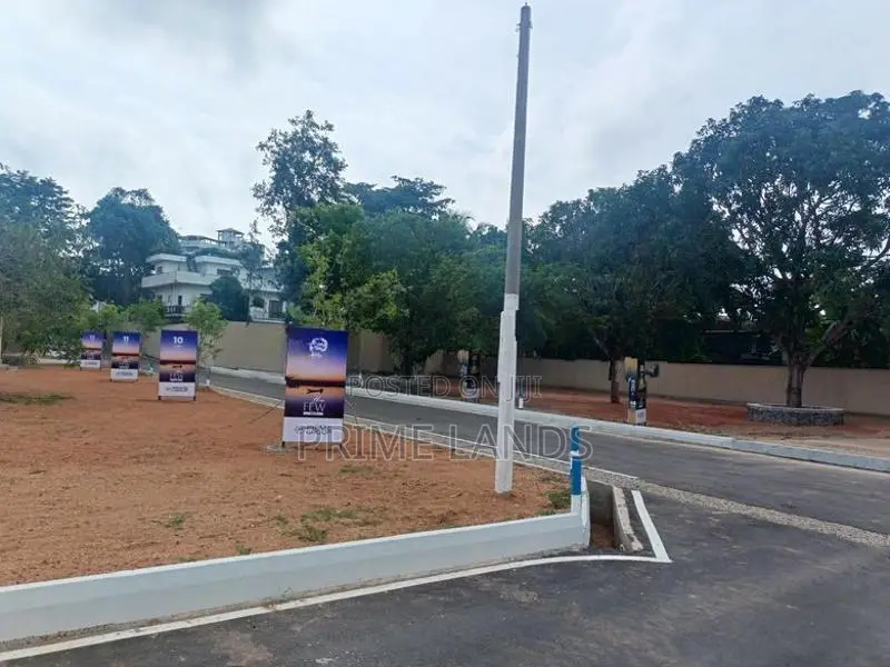 Luxury Land Plots Sale in Nawala