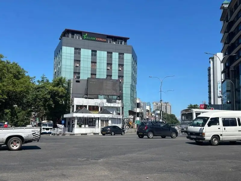 Building for Rent Borella