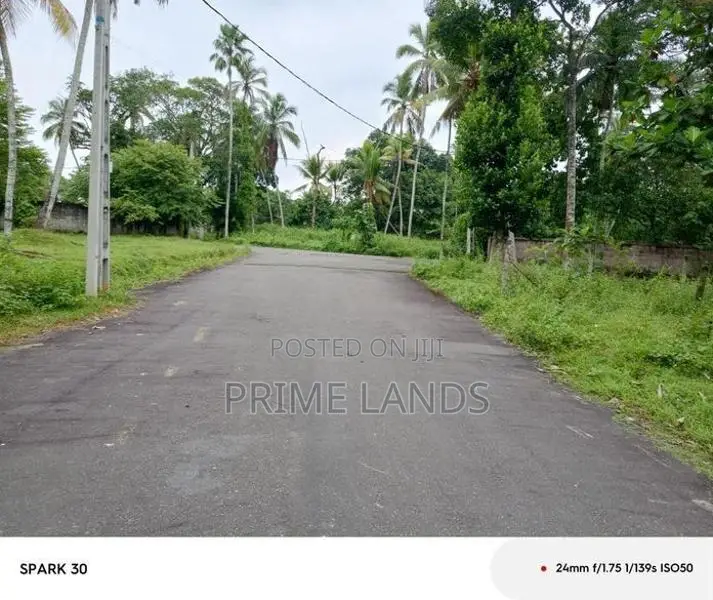 Land for Sale Aturugiriya