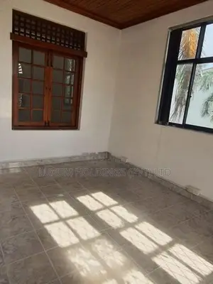 3,000 Sqft House For Rent in Lake Drive Colombo 08 [ 1175C ]