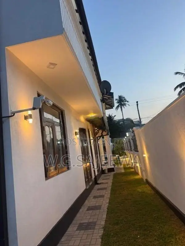 5Bedroom fully Furnished brand new house for sale daluwakotuwa, Negomb