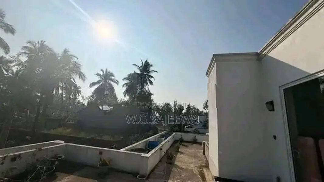 Brand New Single house rent in Negombo - කදවල (Residential or office)