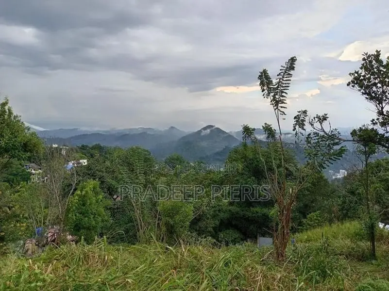 Land Sale in Herassagala Kandy