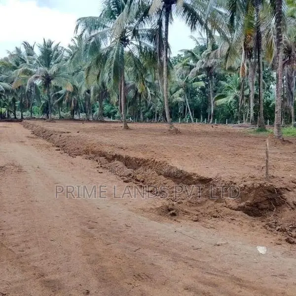කුරුණෑගලට ලගින්ම දොරටියාවෙන් ඉඩමක්