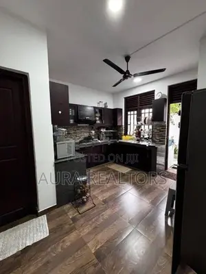 Apartment For Rent In Marine Square Cmb 15 (P-260) Colombo