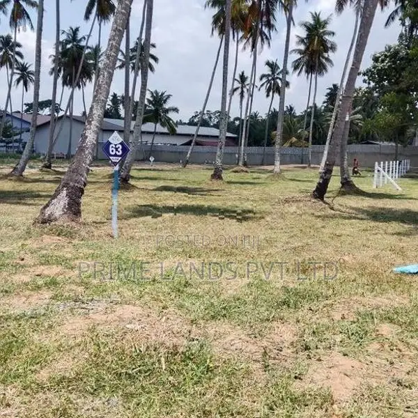 Land for Sale in Pellandeniya Junction