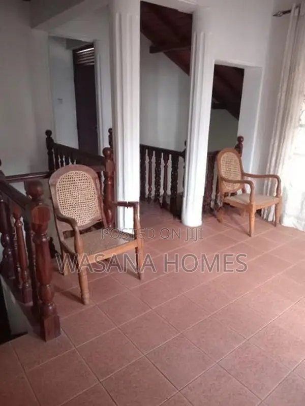 Terrific House for sale Boralasgamuwa