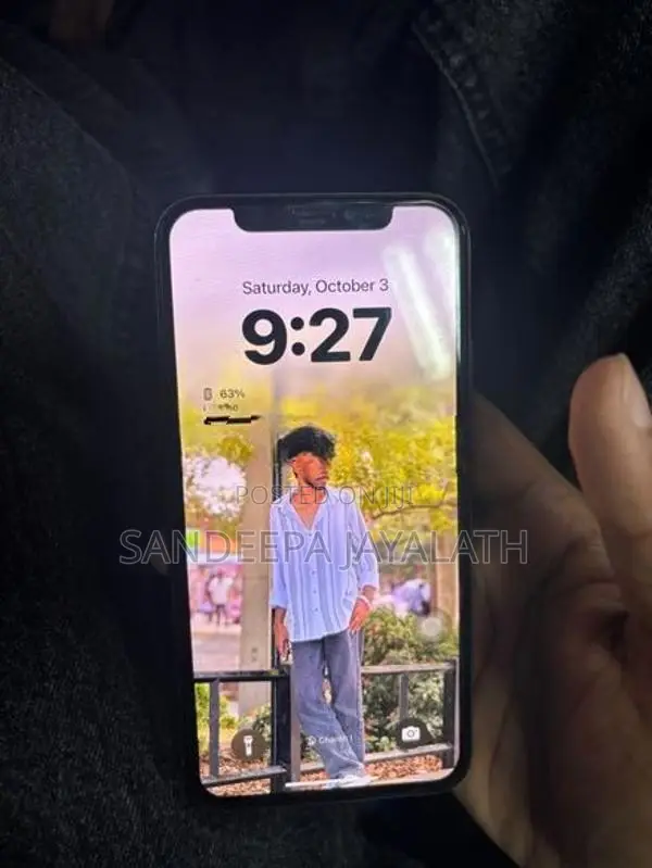 Apple iPhone XS (Used)