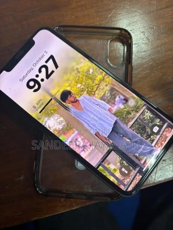 Apple iPhone XS (Used)