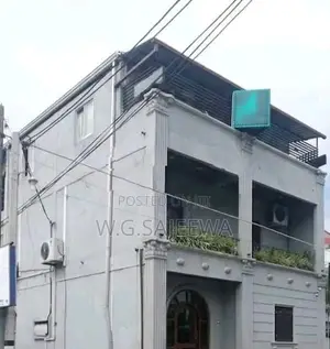 Main road facing Commercial Building for rent in Kelaniya