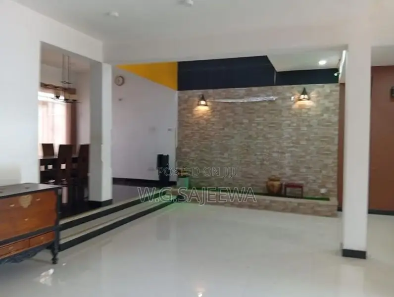 4Bedroom room 2storey house for sale seeduwa village