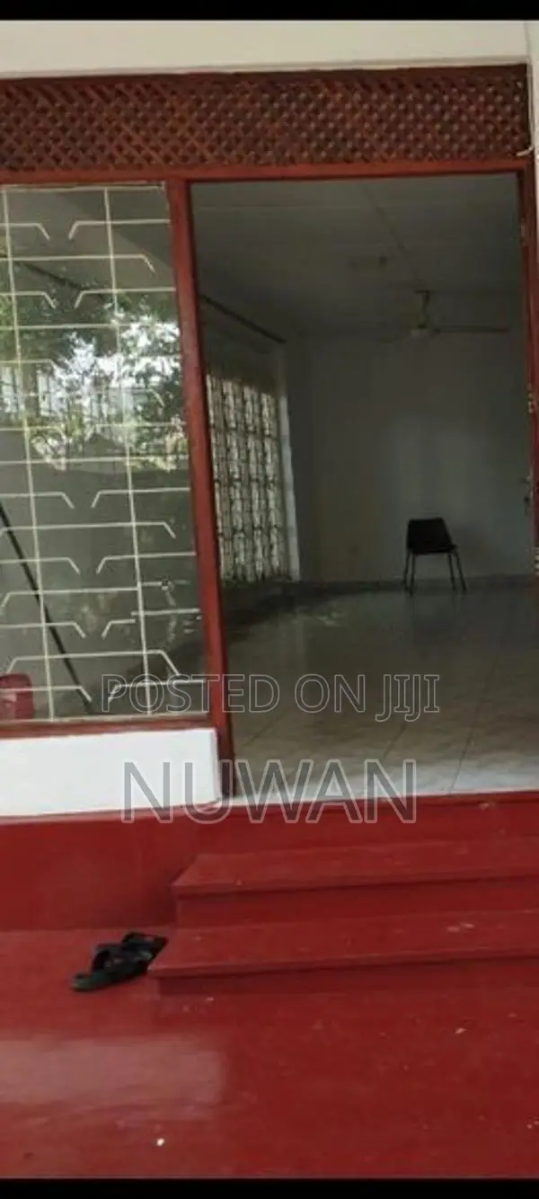 ( NUR1397) Single storied stand along house in Nugegoda