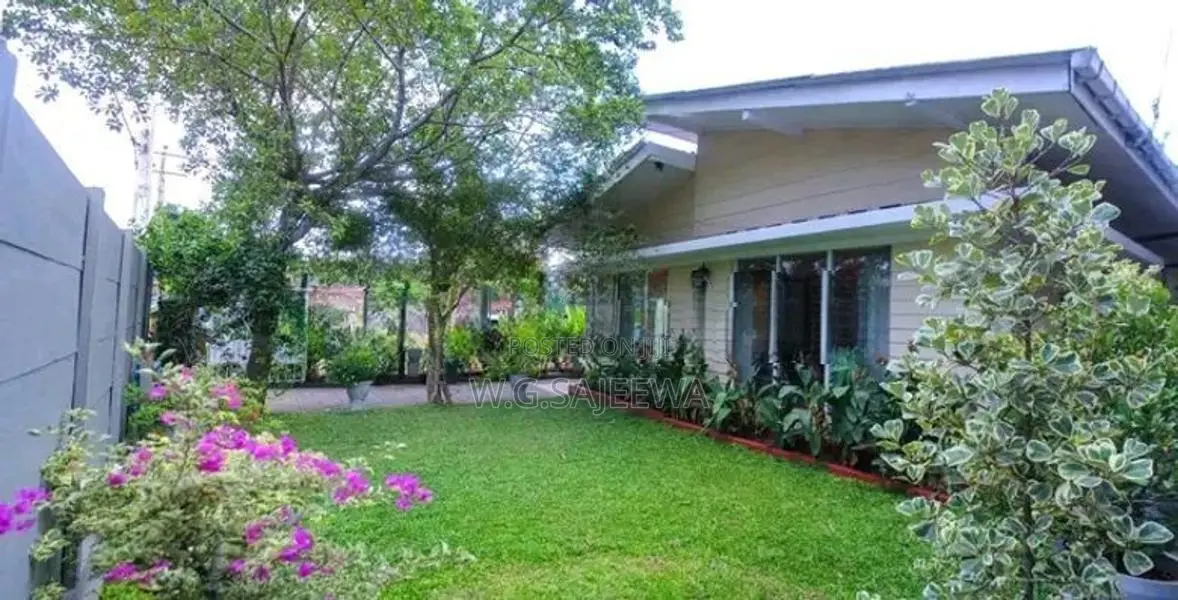 Fully Furnished Luxury house rent in Negombo (Near the main road)