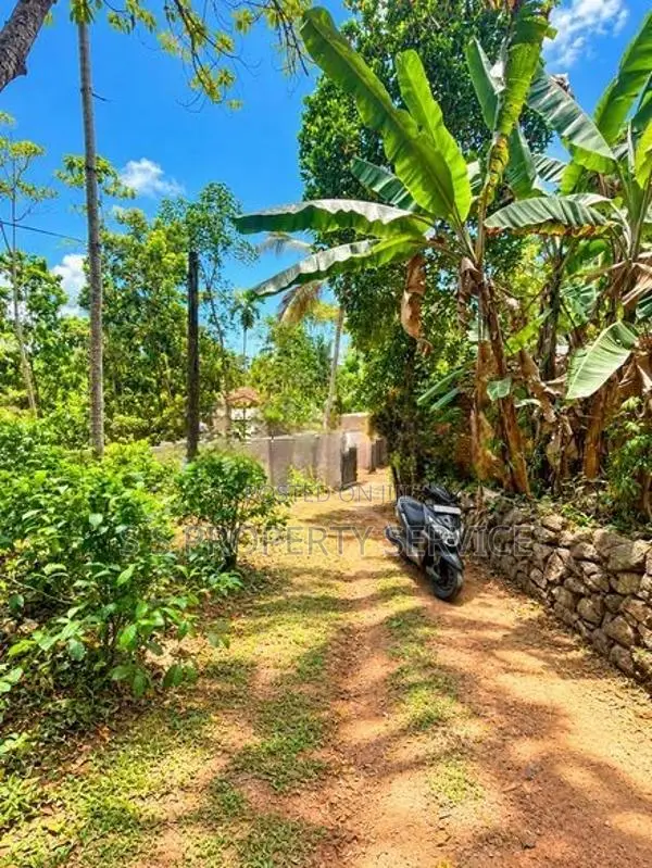 83 Perches House with Land for Sale in Habaraduwa (SSPH-460)