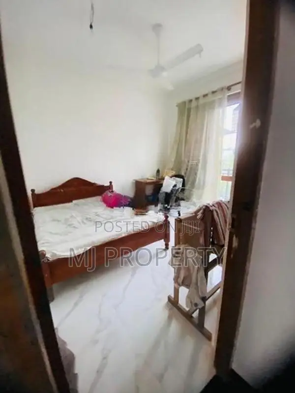 ( TR-1298) Valuable Two Storey House Rent in Koswatta