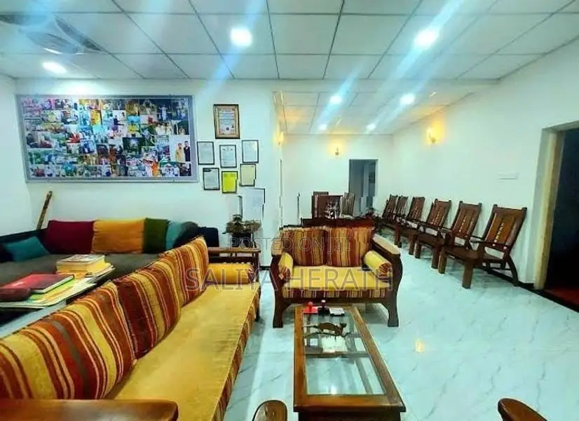 House for Sale Pinnawala Rambukkana Tourists Area