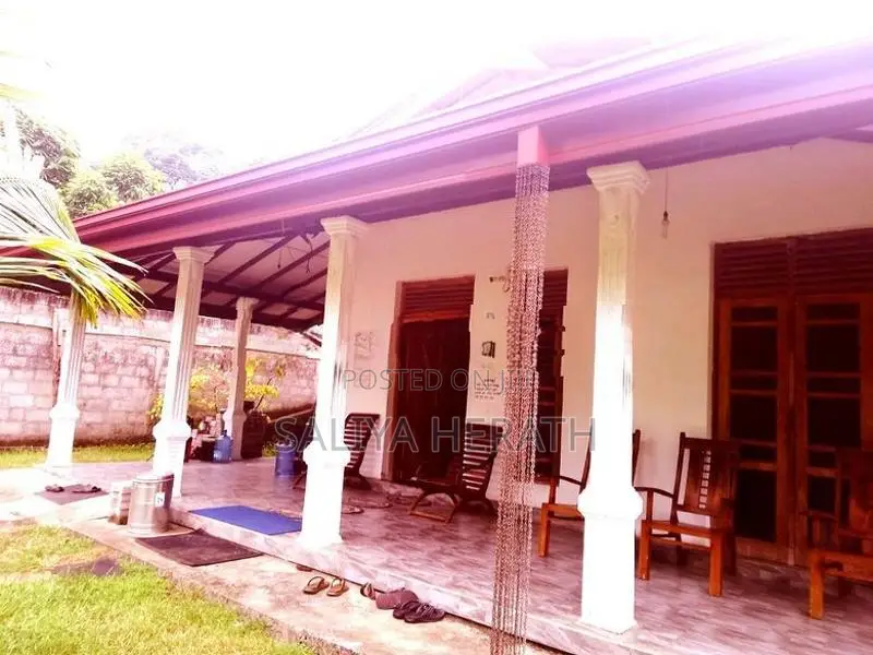 House for Sale Pinnawala Rambukkana Tourists Area
