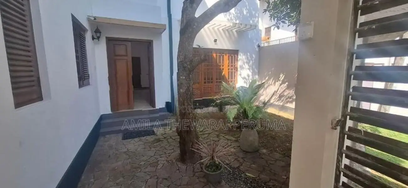 Two Storied Residential House For Rent Panadura