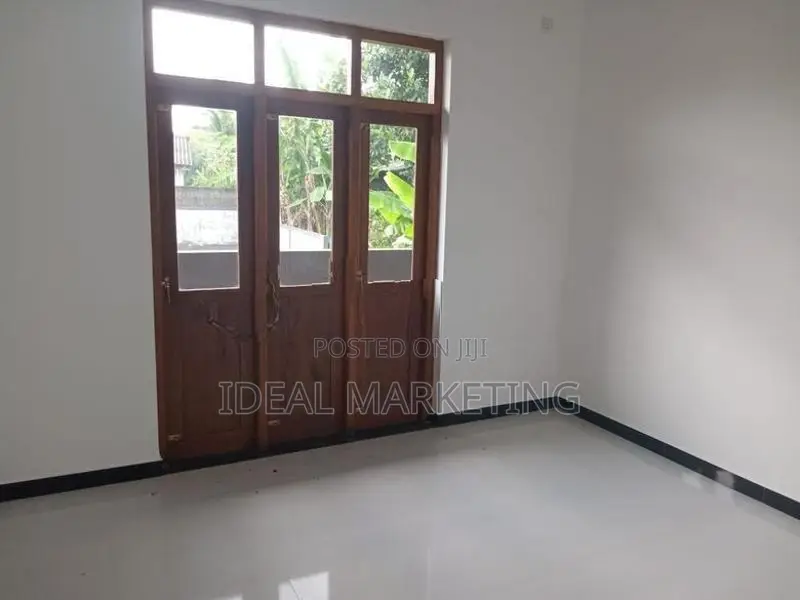 Piliyandala - Brand New House for sale