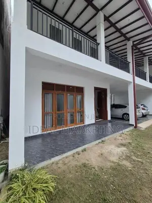 Pelawatte - Brand New Spacious House for sale