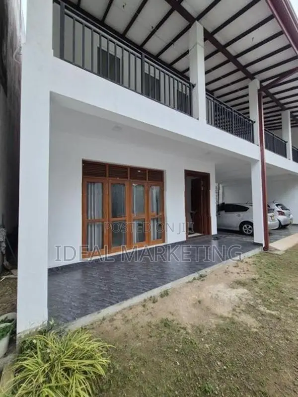 Pelawatte - Brand New Spacious House for sale