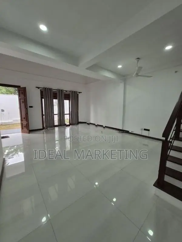 Pelawatte - Brand New Spacious House for sale