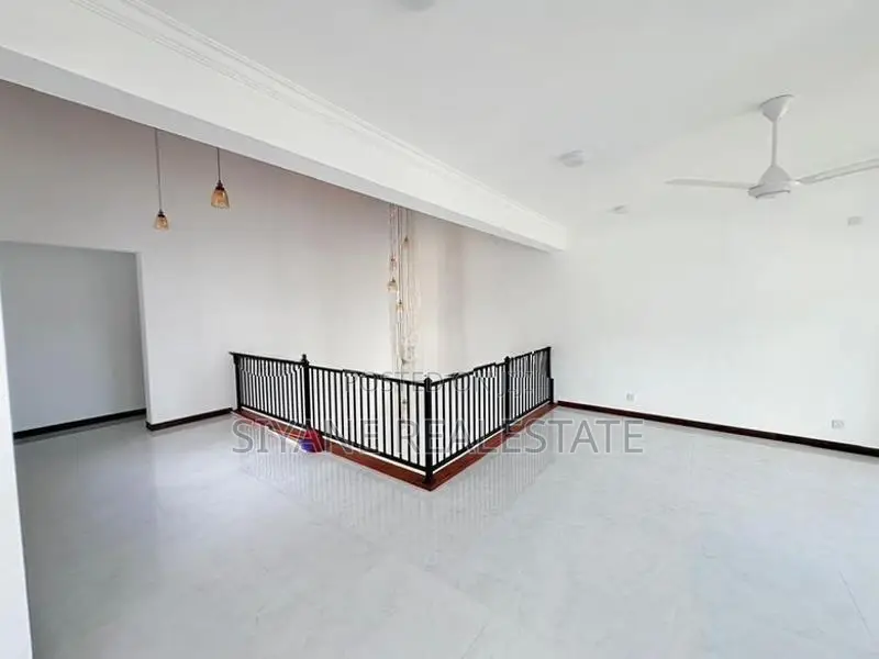 Luxury House for Sale in Battaramulla