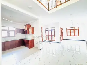 පිලියන්දල නගරයේ නිවසක්
