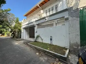 3,000 Sqft House For Rent In Flower Road Colombo 03 [ 2344 C ]