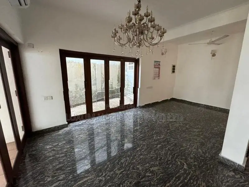 3,000 Sqft House For Rent In Flower Road Colombo 03 [ 2344 C ]