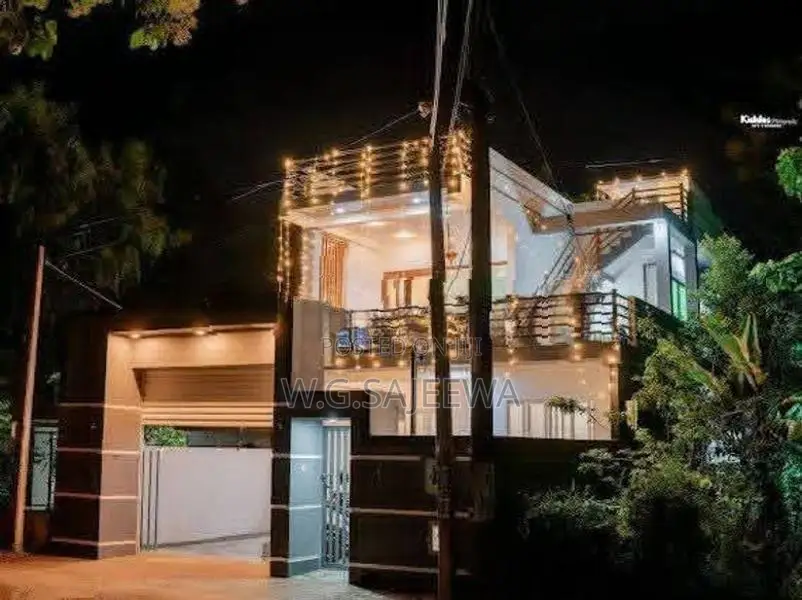 Modern Box type 2story house for sale Kochchikade, madampalla road