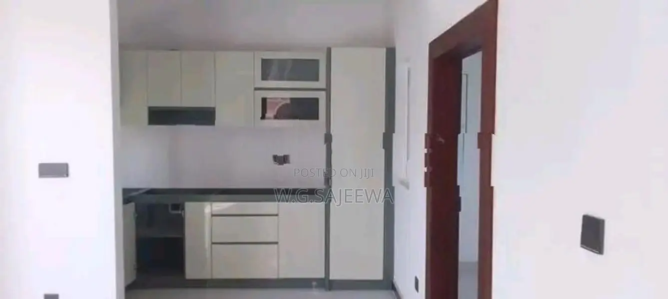 Brand New upper floor house rent in Negombo Town