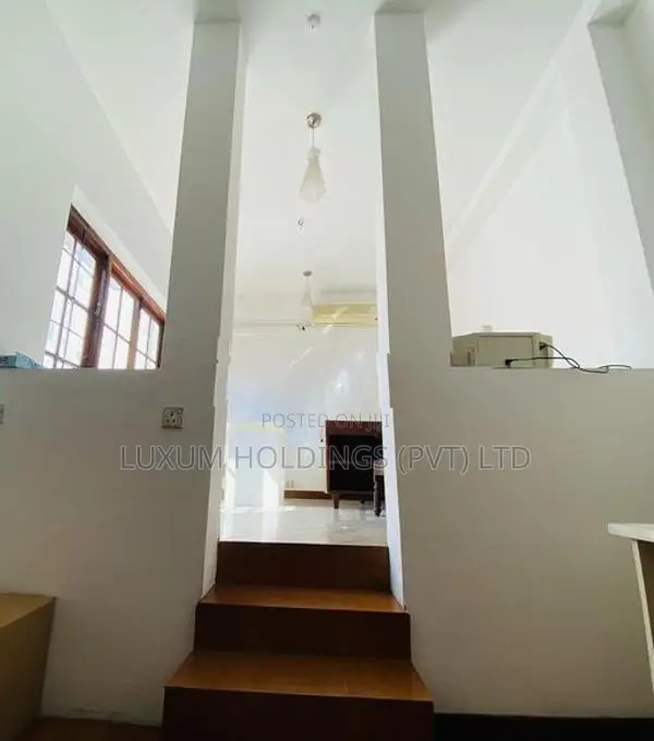 Fully A/C Office For Rent in Castle Street Colombo 08 [ 1637C ]