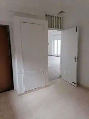 1st floor House for Rent in Gregory's Road Colombo 07 [ 1054C ]