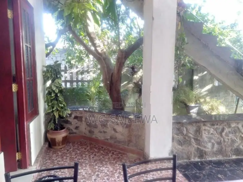 6bedroom house for sale in Bolawalana, Negombo