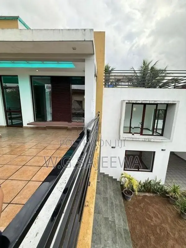 5Bedroom house for sale udugampola, Gampaha